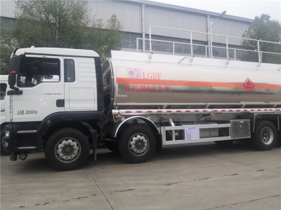國(guó)六30.4方铝合金油罐車(chē)-31方油罐車(chē)可(kě)装(zhuāng)26吨