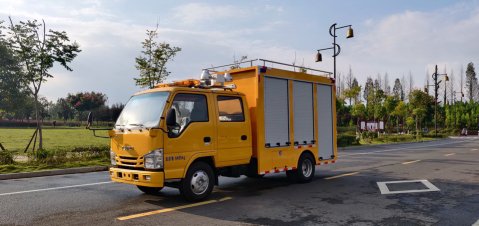 五十铃救险車(chē)
